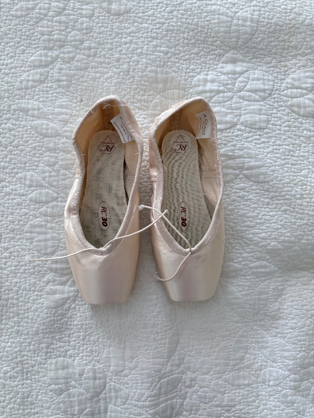 R Class NEW Pointe Shoes